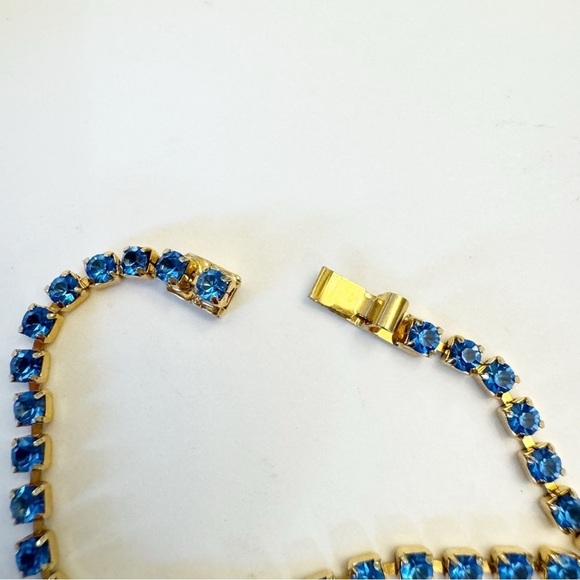 Vintage Blue Monet Signed & Unbranded Clear Tennis Bracelet Gold Tone Set - Picture 11 of 15